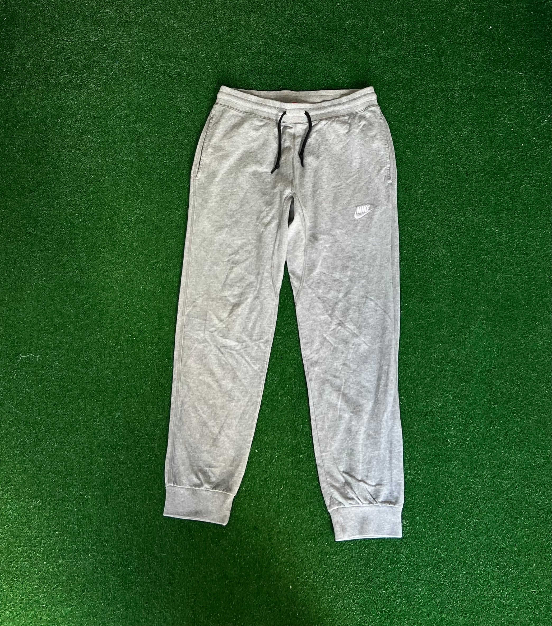 Nike sweatpants (M)