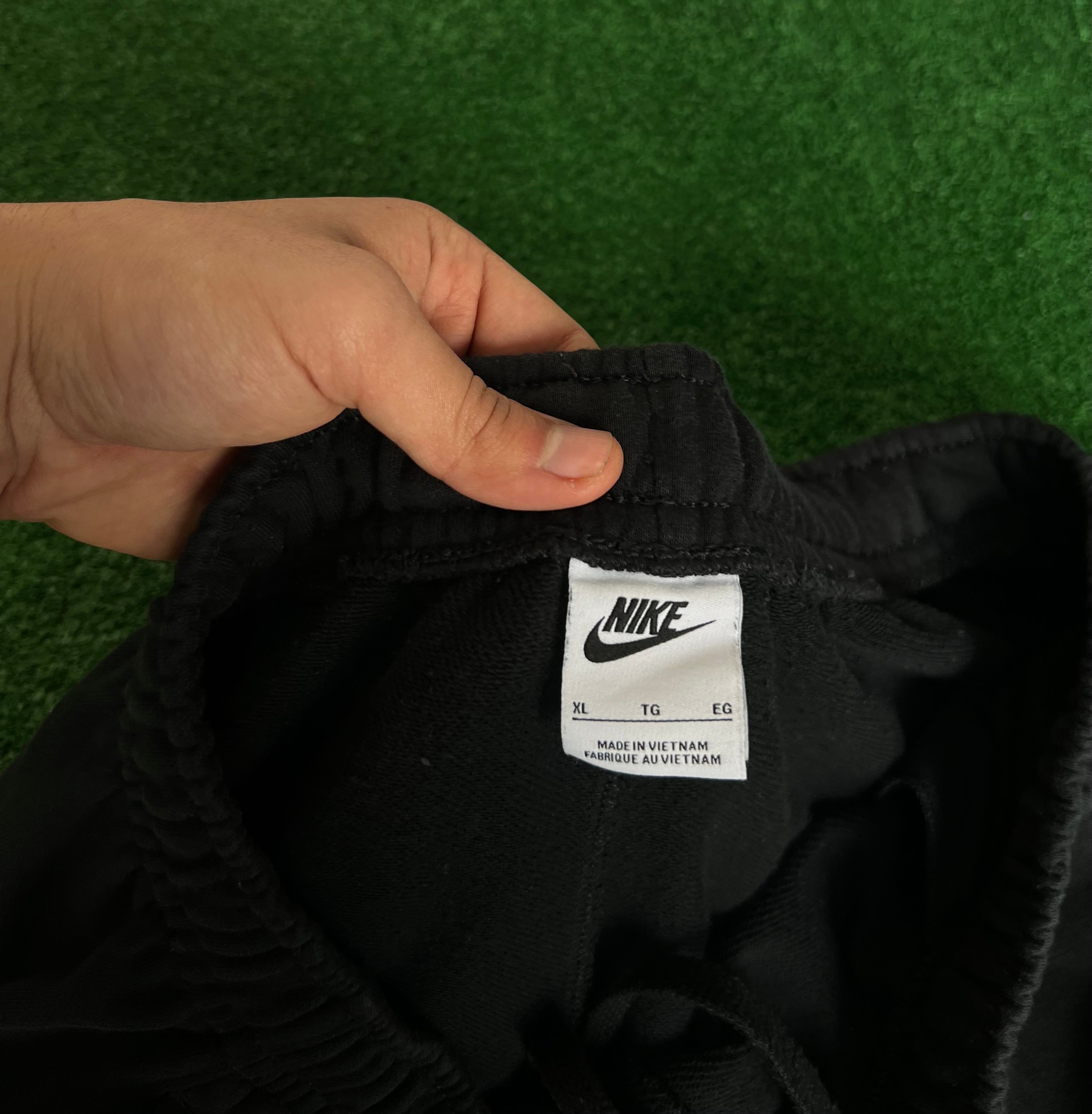 Nike cargo sweatpants (XL)