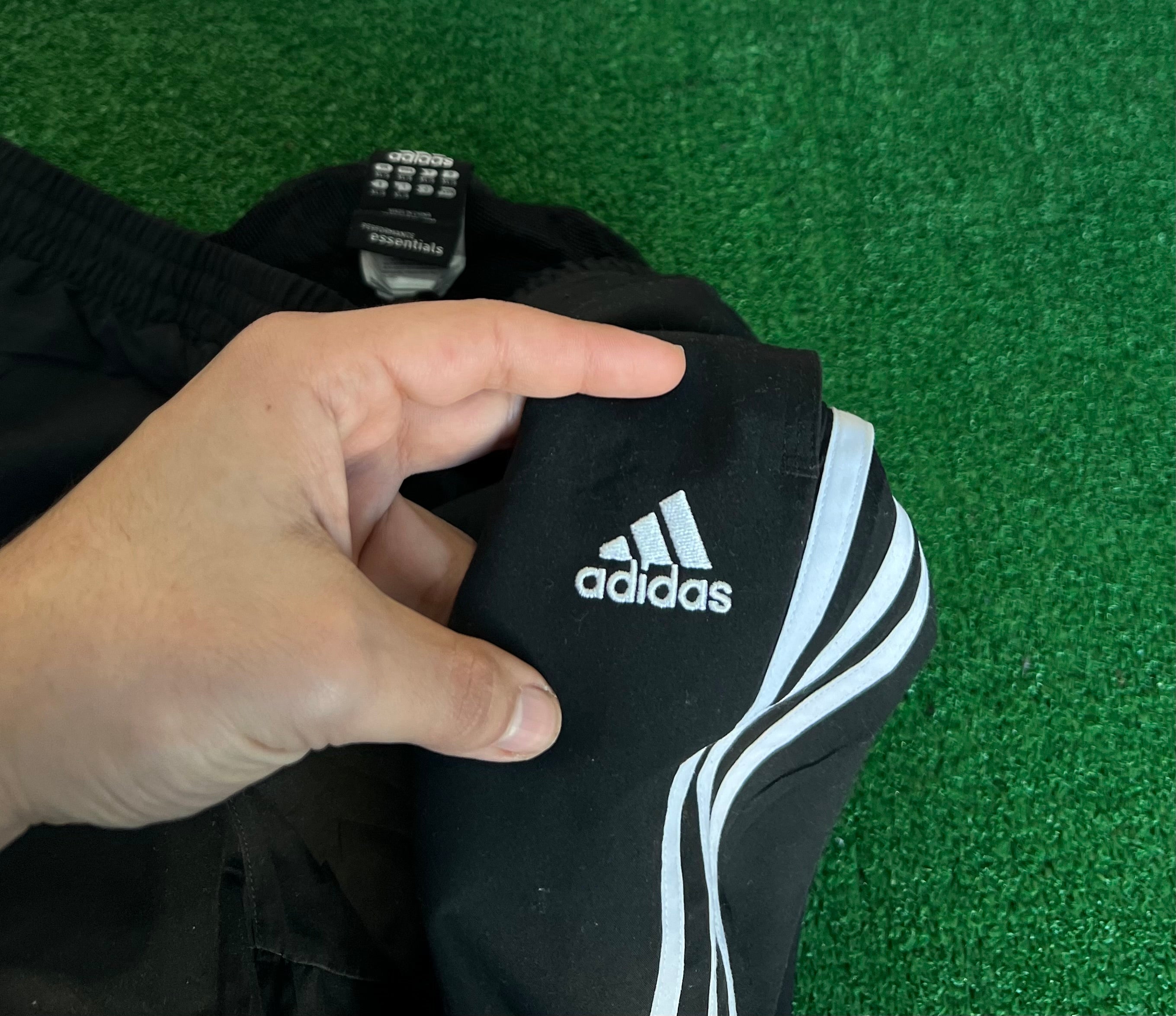 Adidas trackpants (XL)