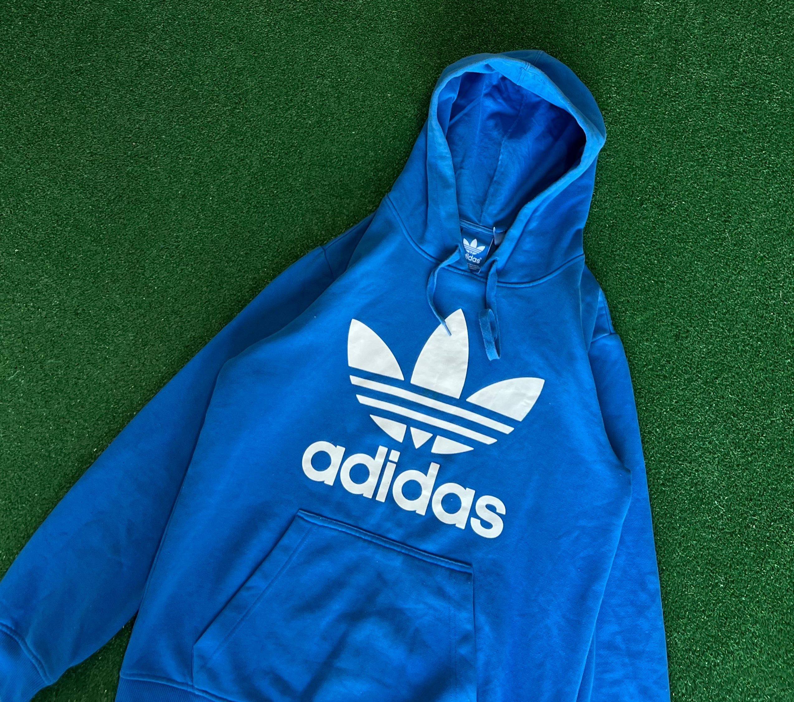 Adidas hoodie (S)
