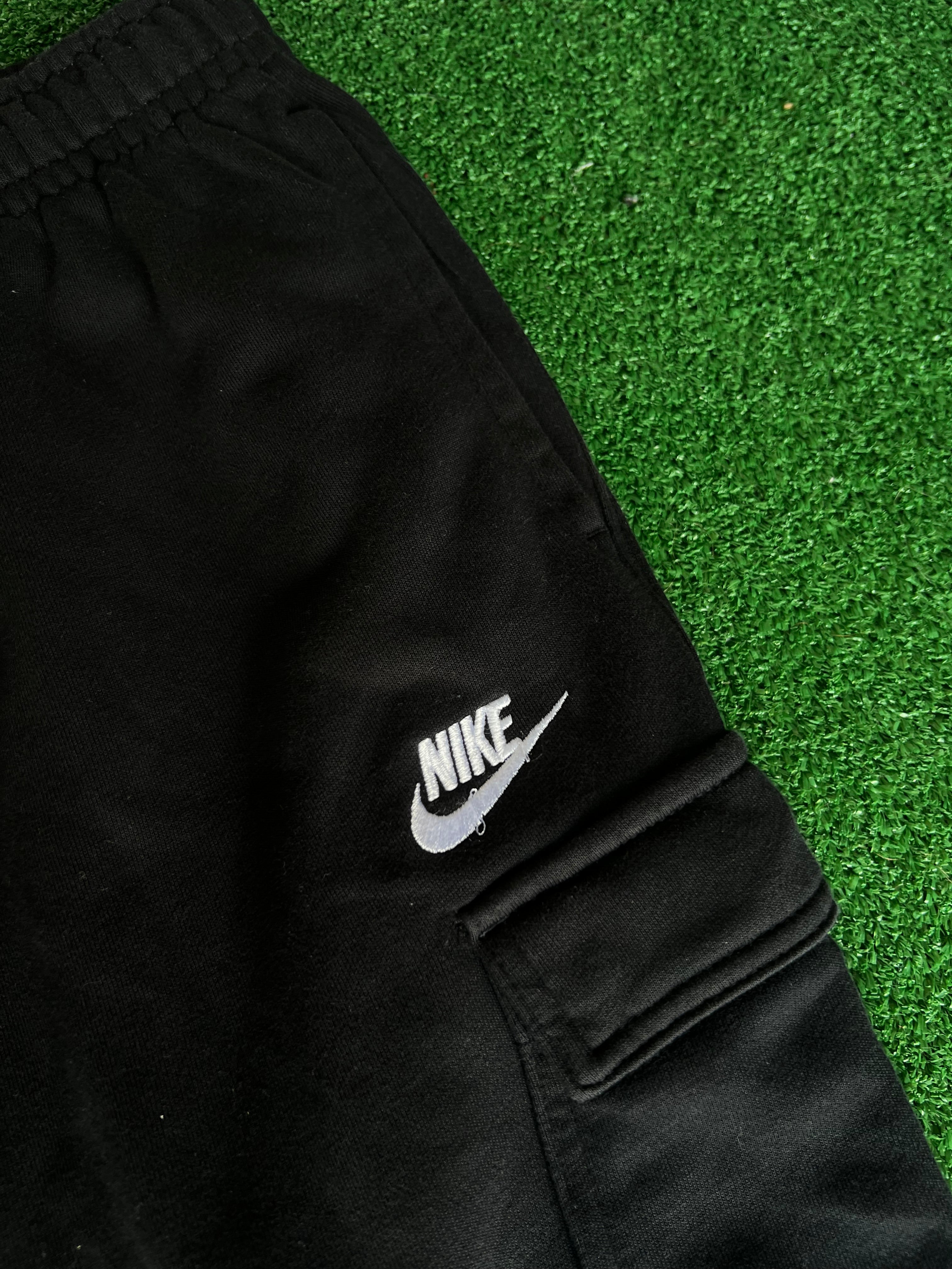 Nike cargo sweatpants (XL)