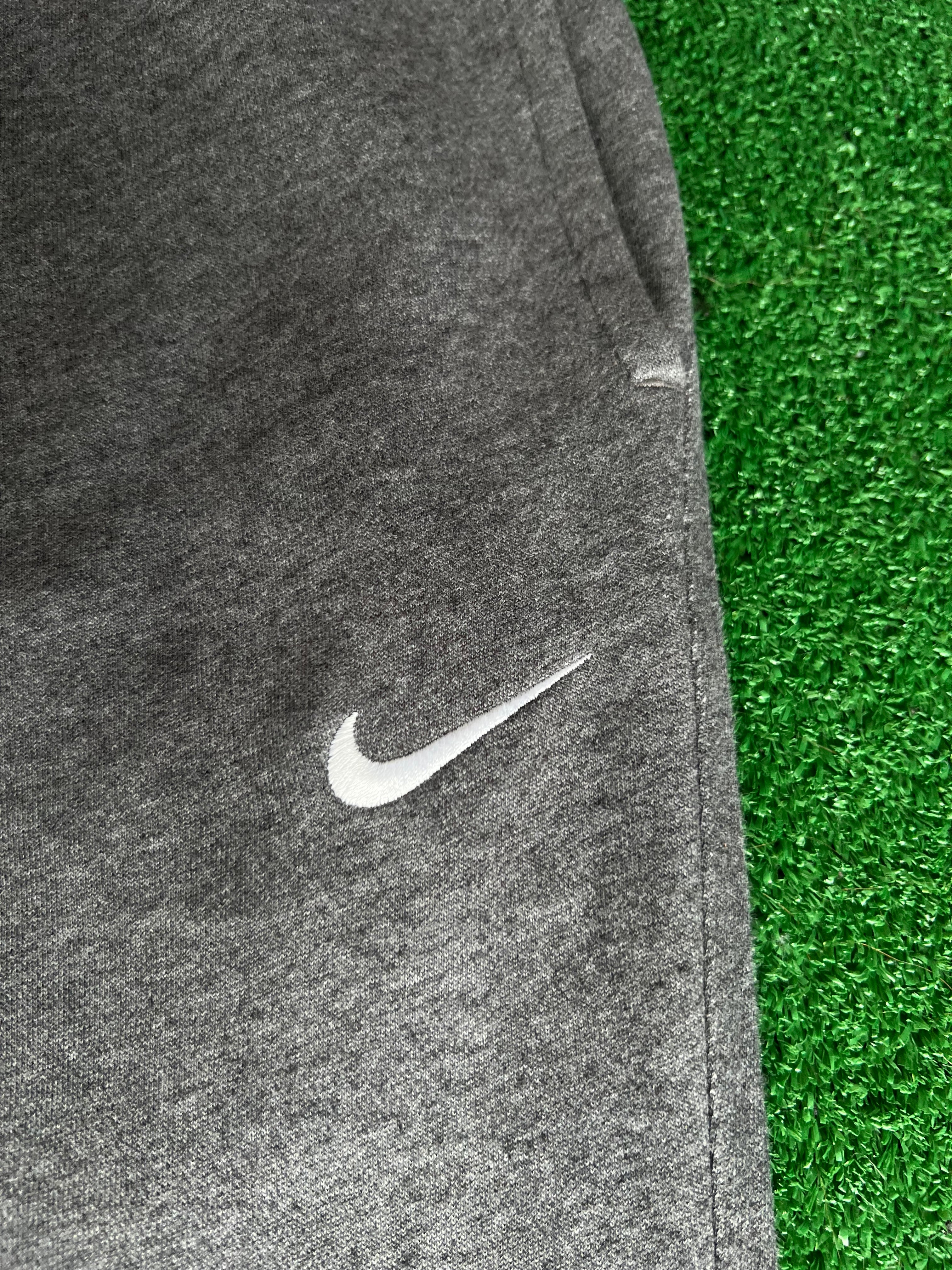 Nike sweatpants (M)