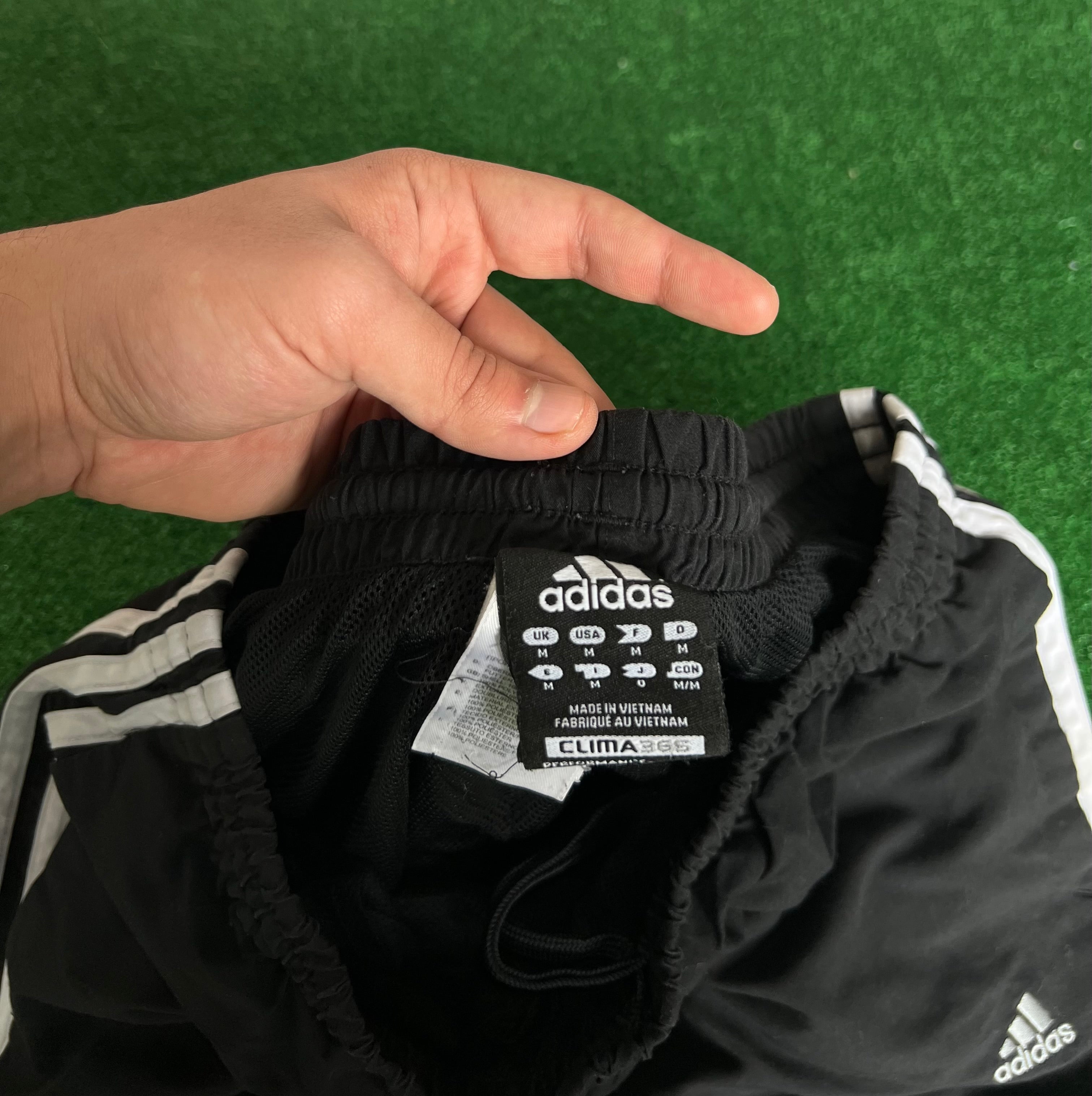 Adidas trackpants (M)