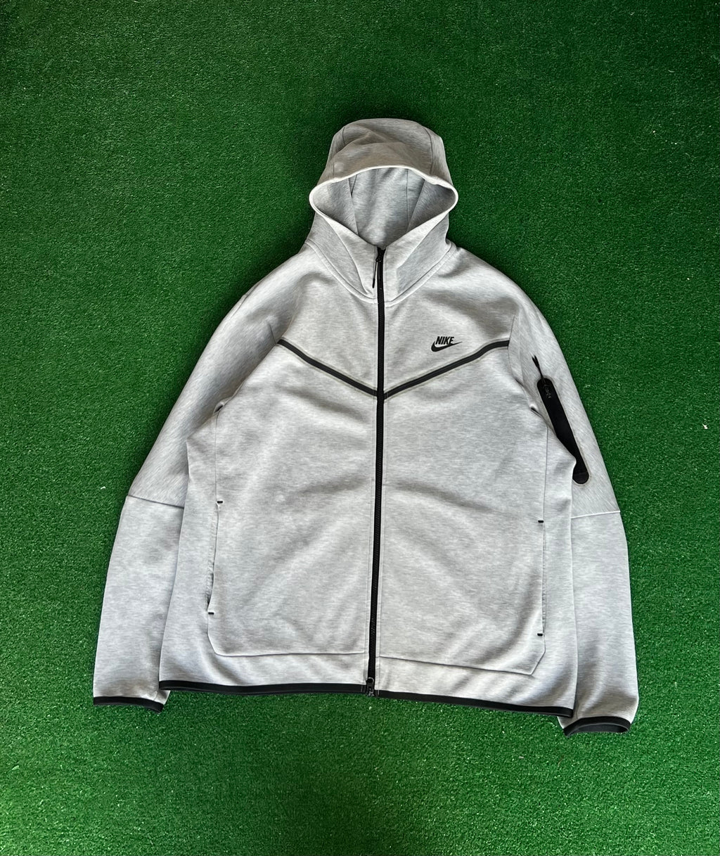 Nike Tech Fleece grey jacket (XL)