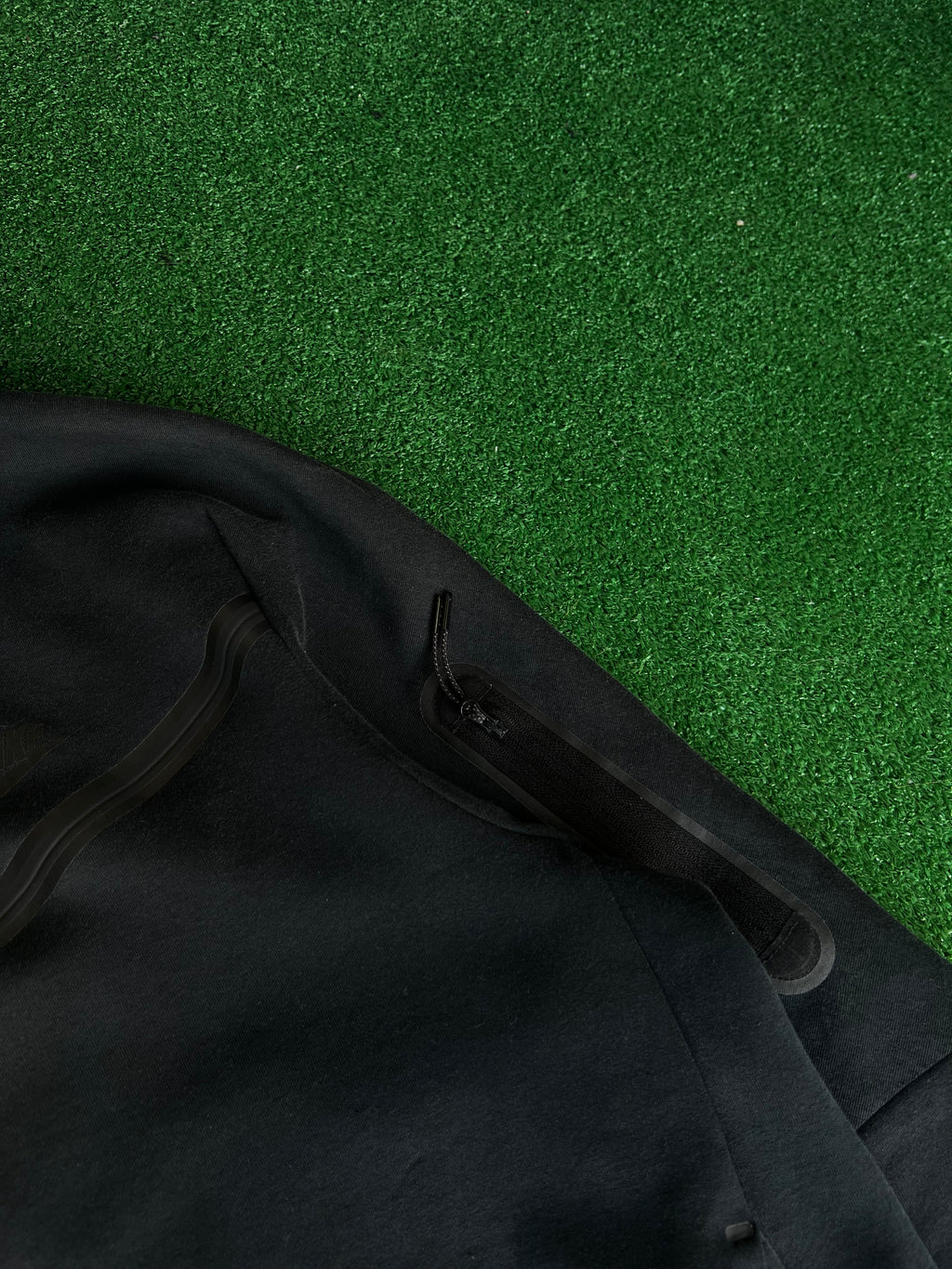 Nike Tech Fleece black jacket (XL)