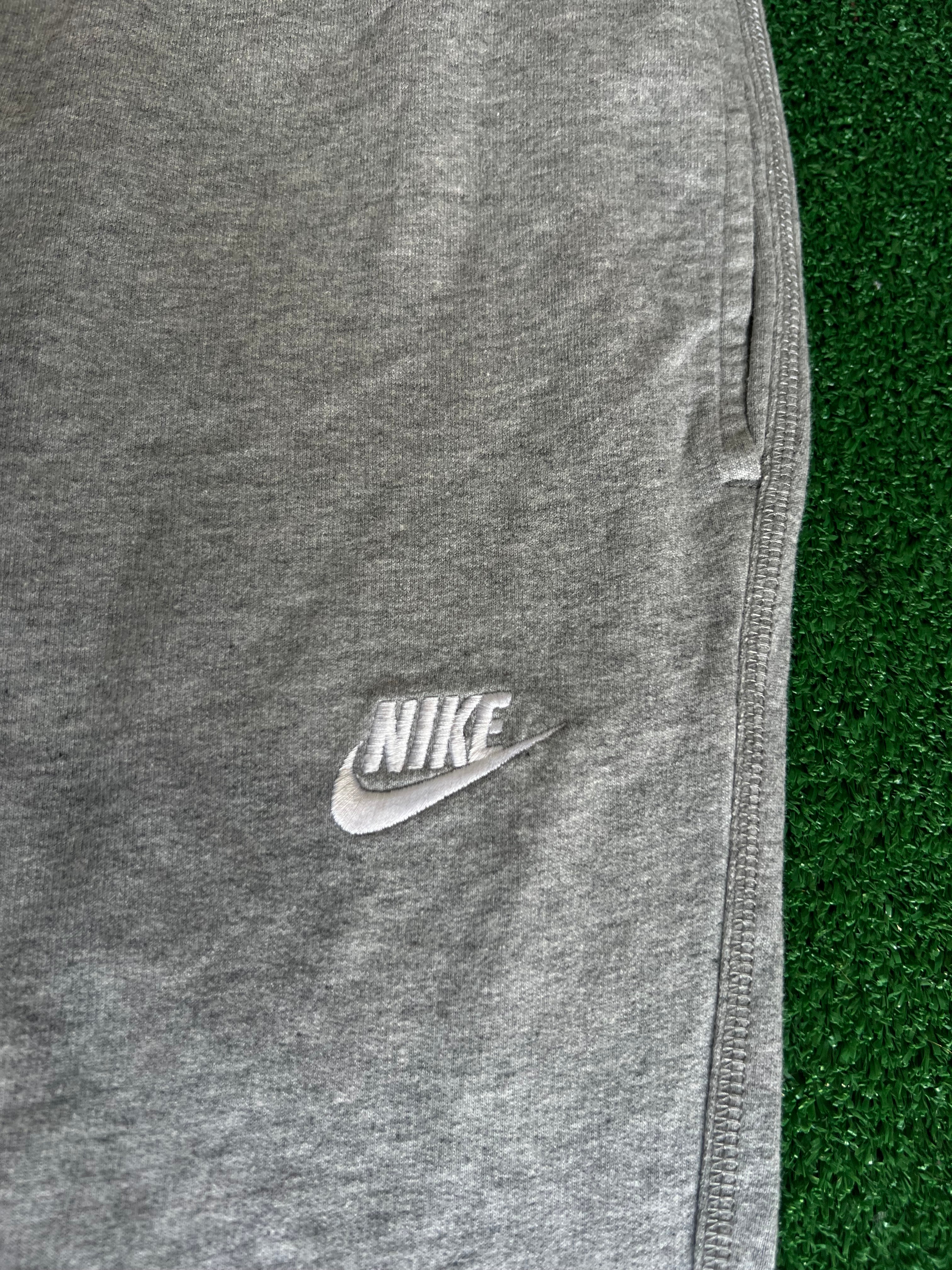Nike sweatpants (M)