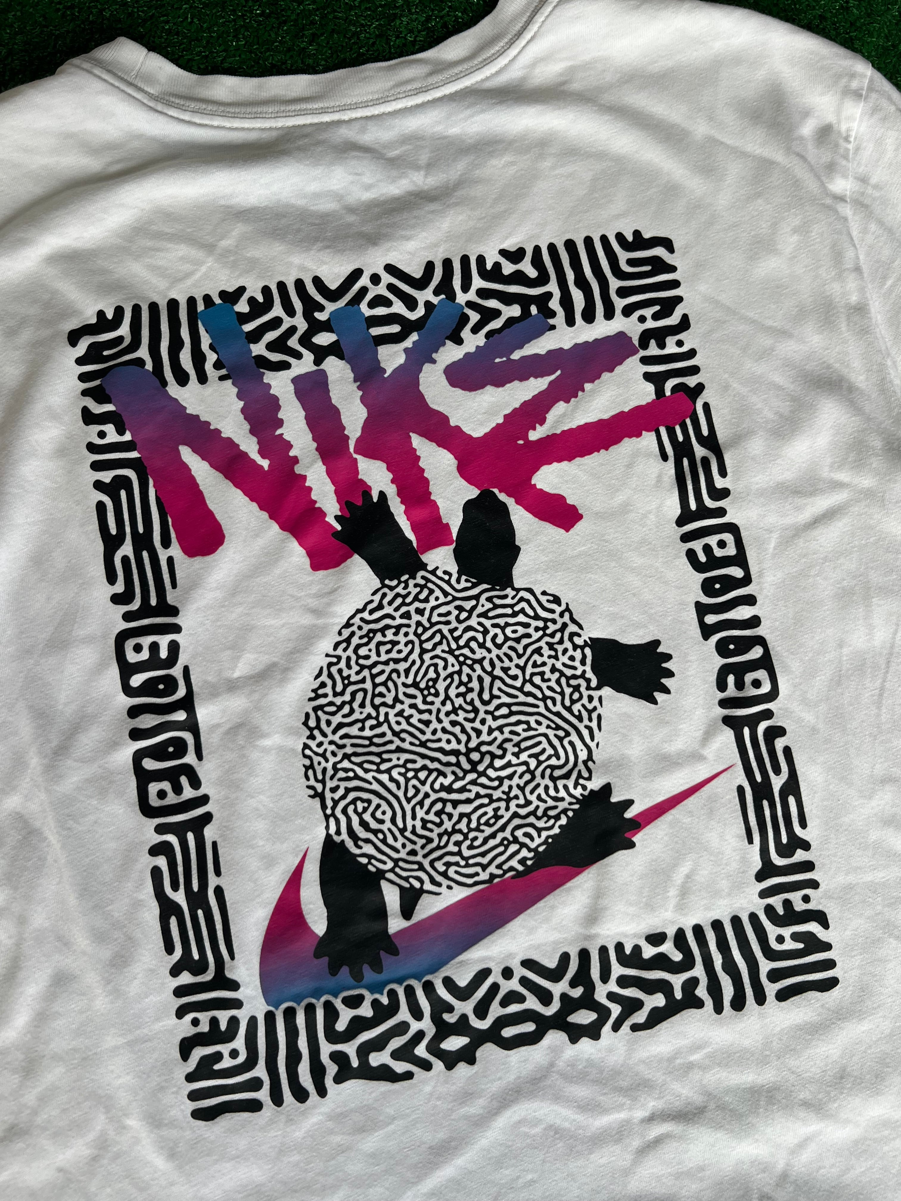 Nike tee (L)