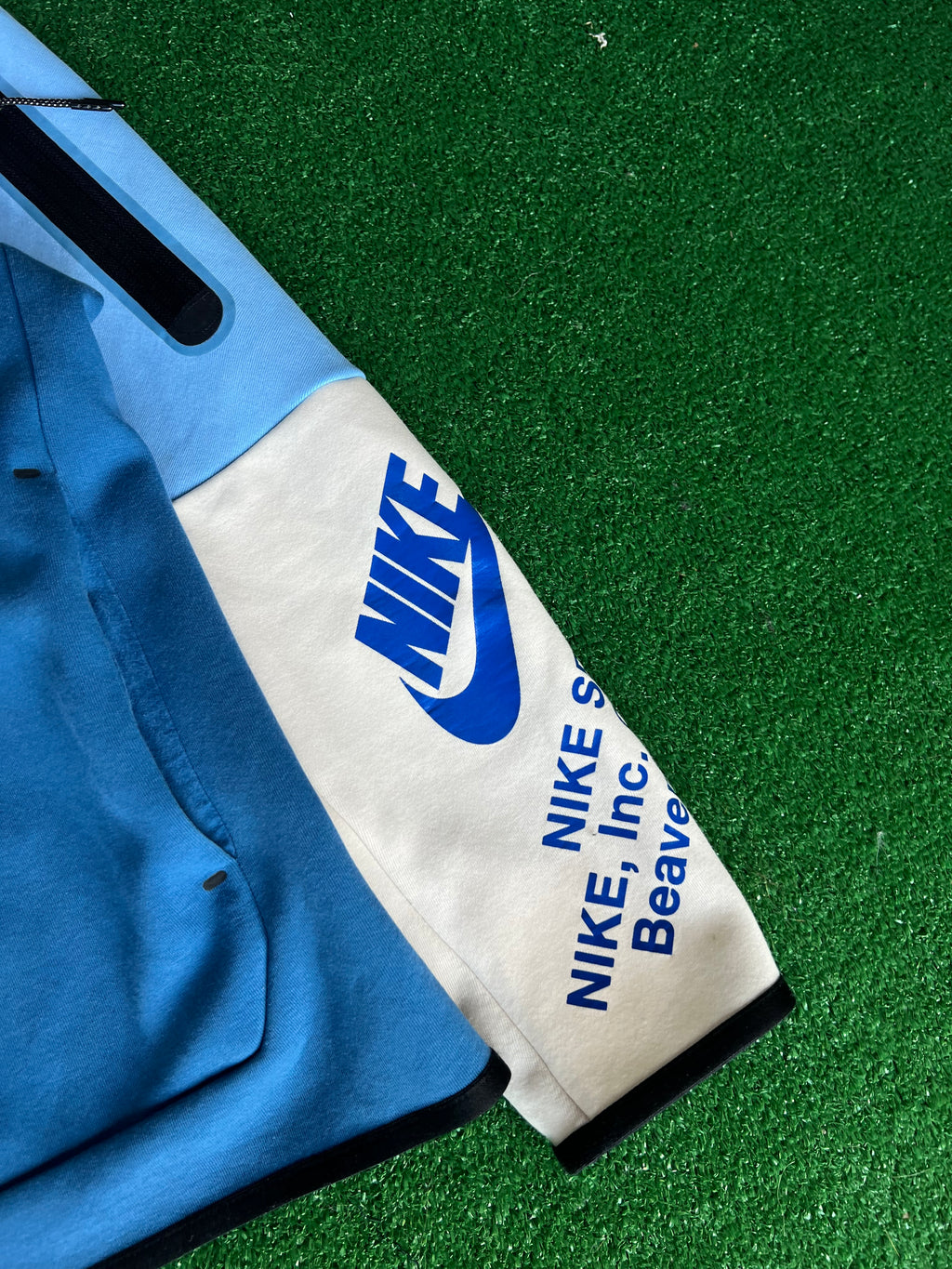 Nike Tech Fleece graphic jacket (XL)