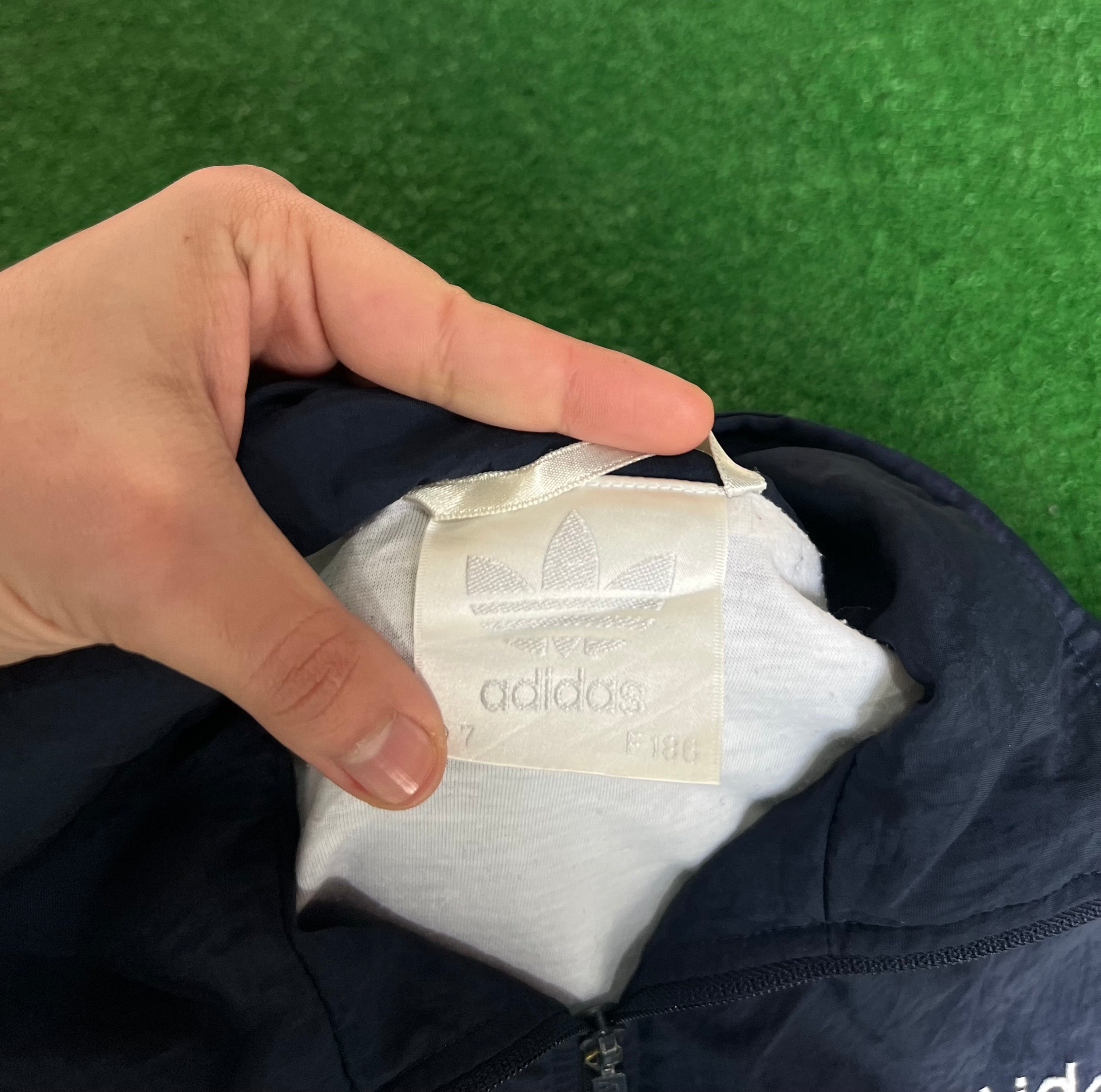 Adidas vintage windbreaker (XL)