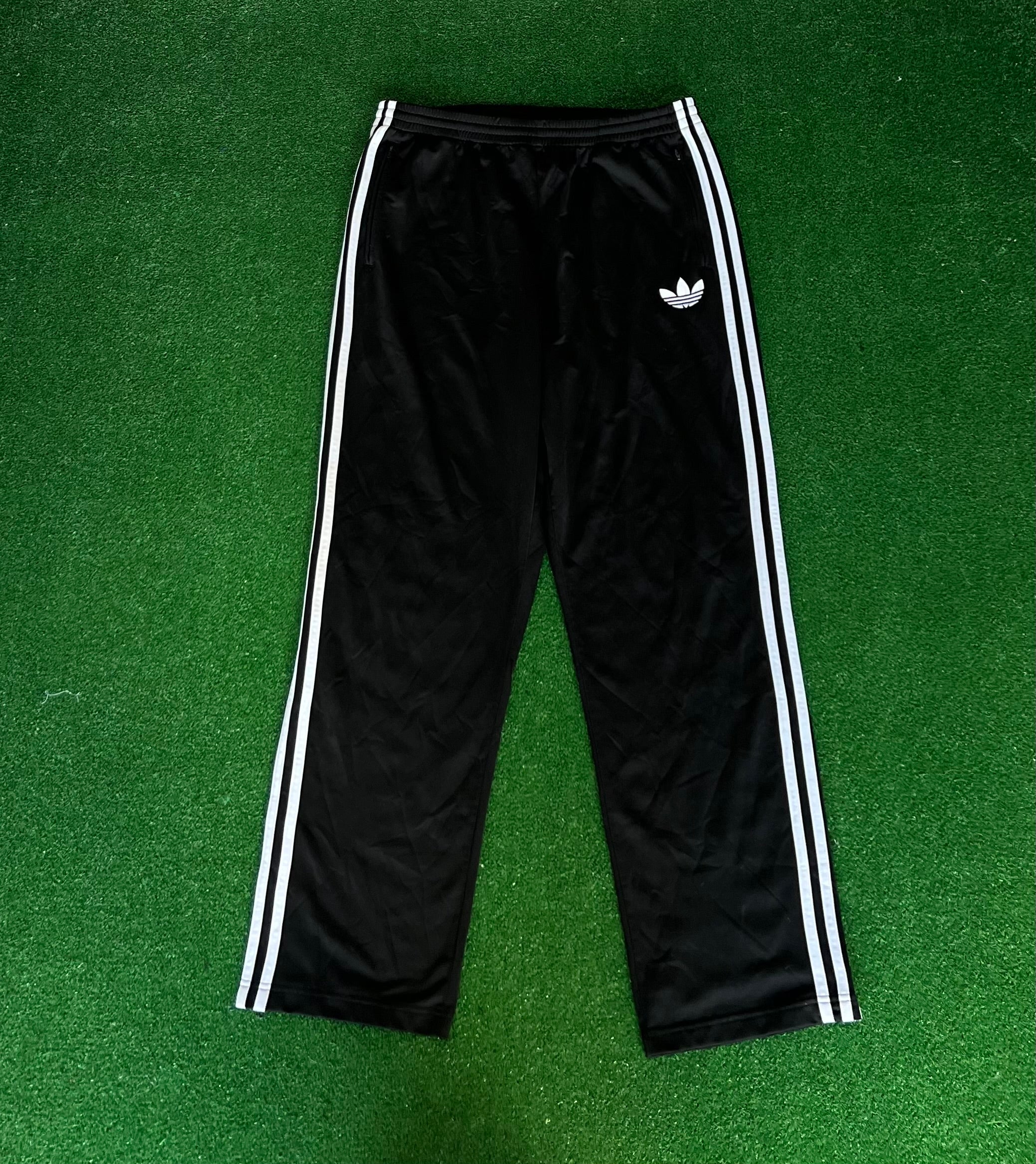 Adidas firebird trackpants (L)